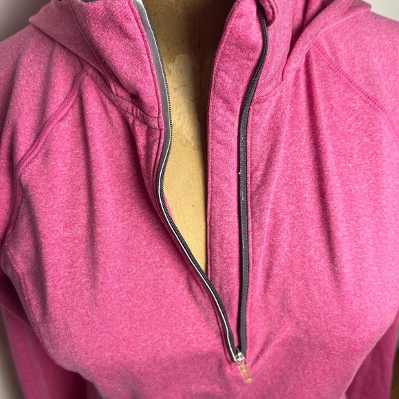 Reebok women’s pink hooded pullover half zip small - Picture 3 of 7